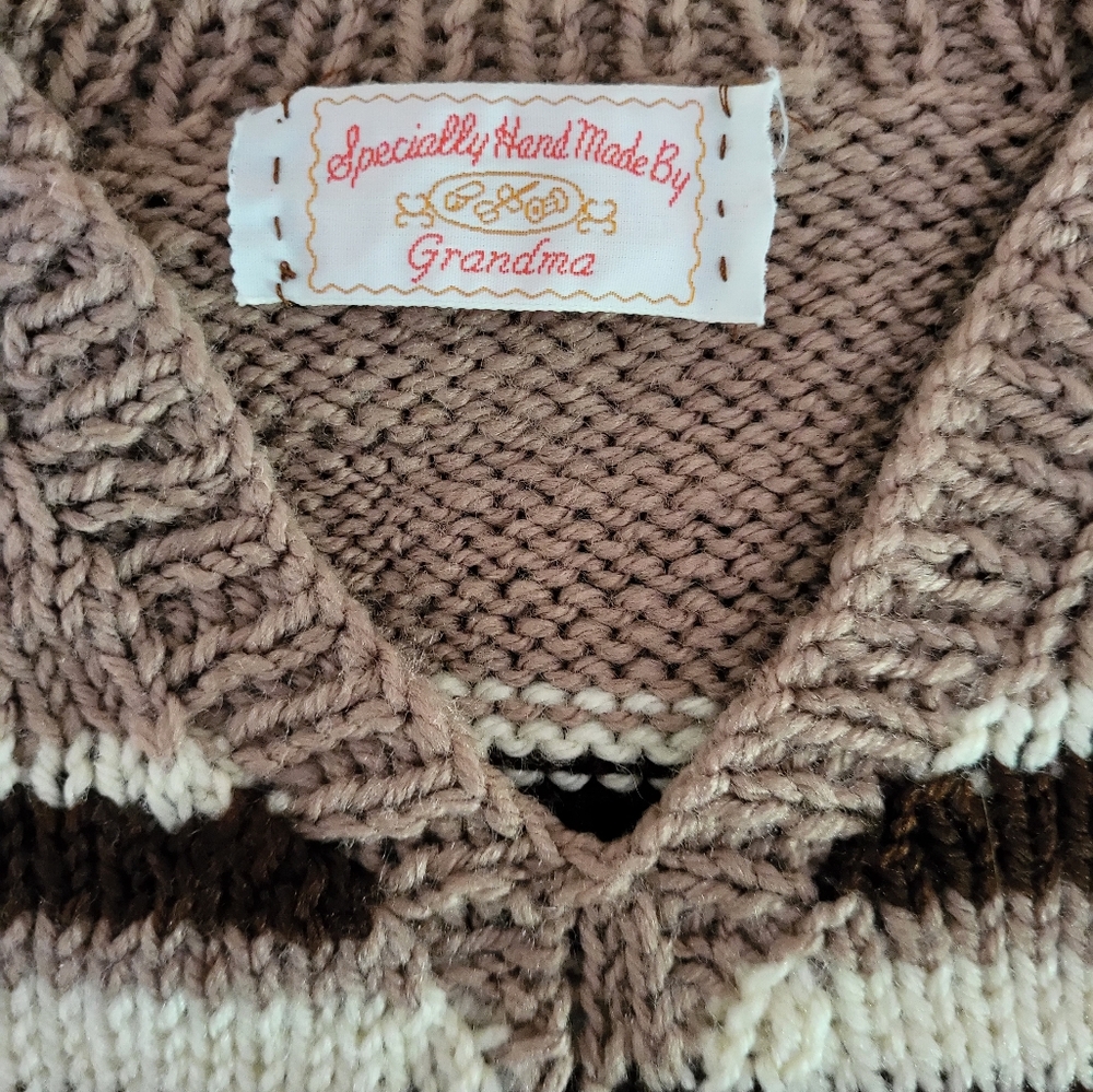 Handmade vintage toddler boys sweater in tan knit 2T - Picture 3 of 5